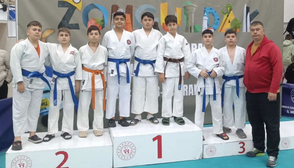 Teiaş Spor Kulübü Olarak 12 -14 Aralık Tarihinde Zonguldak İlinde Düzenlenen Uluslar Arası Judo Müsabakalarına 10 Sporcu İle Katılım Sağladık.